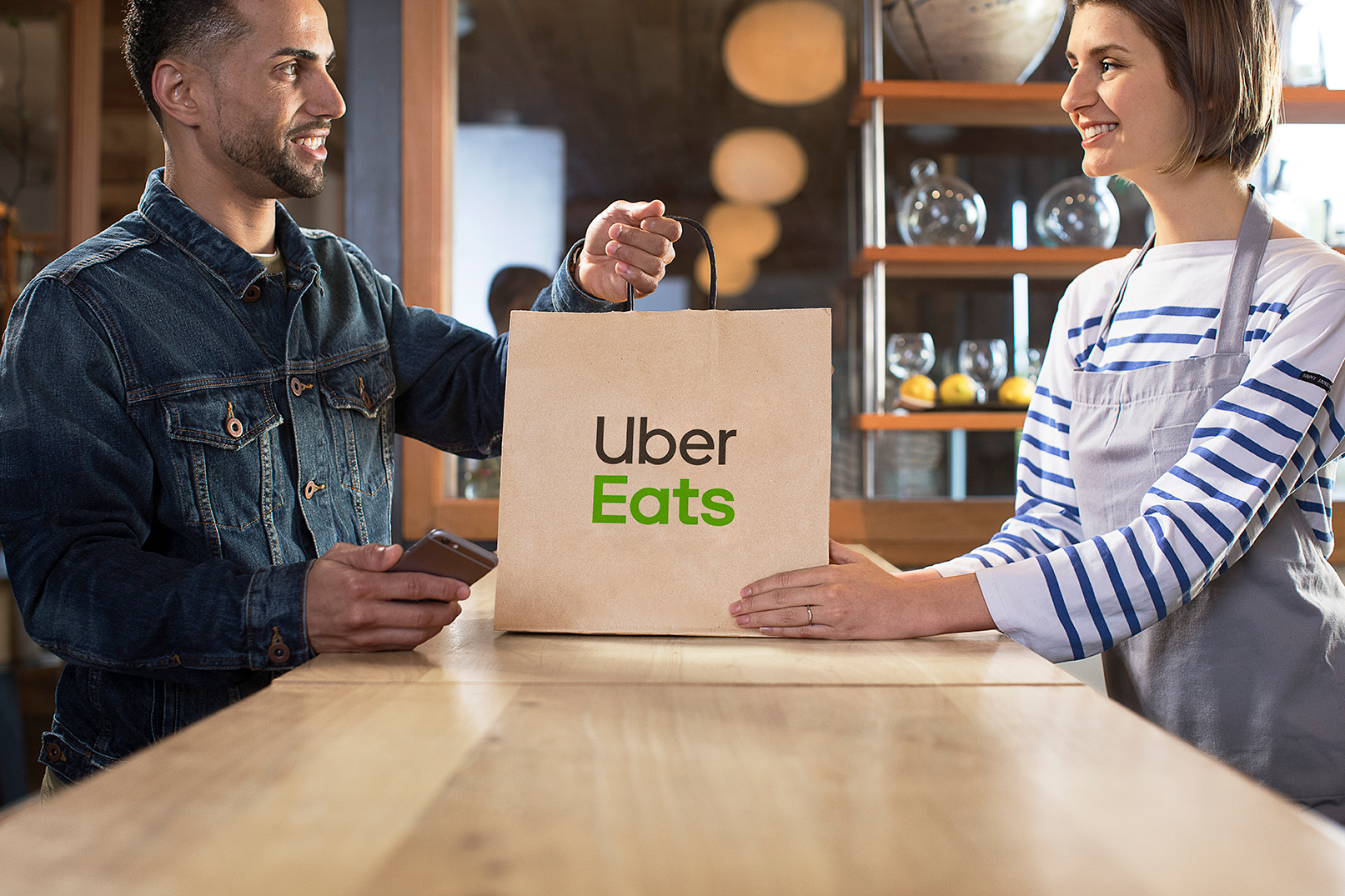 Uber Eats（ウーバーイーツ）に飲食店が出店・加盟する方法を解説！